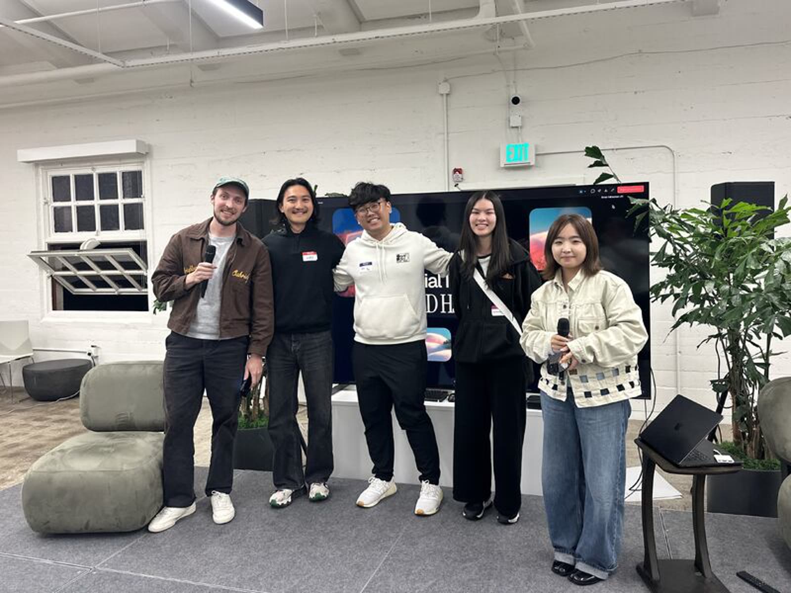 A community group photo
